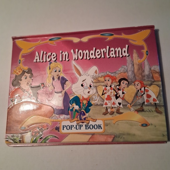 Alice in Wonderland Pop-up Book - Picture 1 of 3